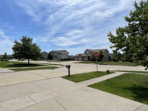 1807 Horizon Court Mahomet IL 61853