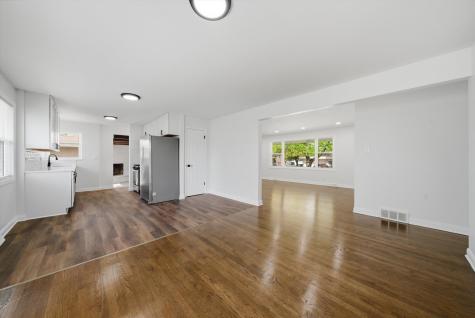16560 Greenwood Avenue South Holland IL 60473