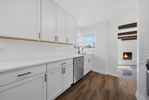 16560 Greenwood Avenue South Holland IL 60473