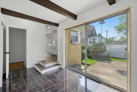 16560 Greenwood Avenue South Holland IL 60473