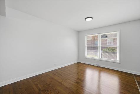 16560 Greenwood Avenue South Holland IL 60473