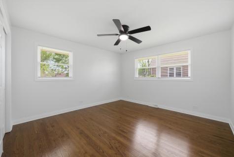 16560 Greenwood Avenue South Holland IL 60473