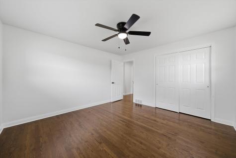 16560 Greenwood Avenue South Holland IL 60473