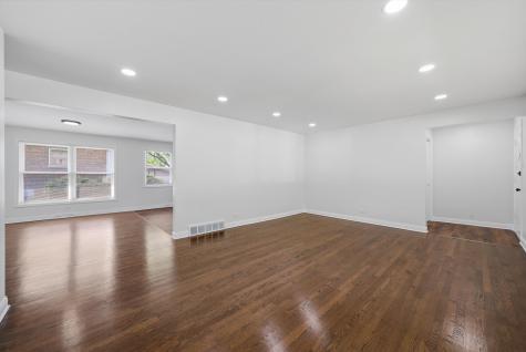 16560 Greenwood Avenue South Holland IL 60473