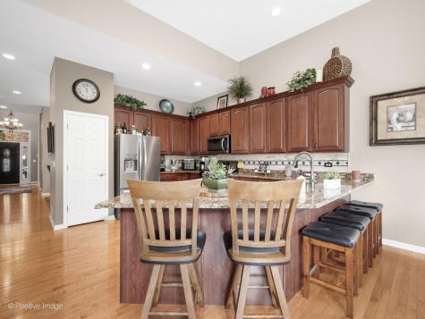 1732 Briarheath Drive Aurora IL 60505