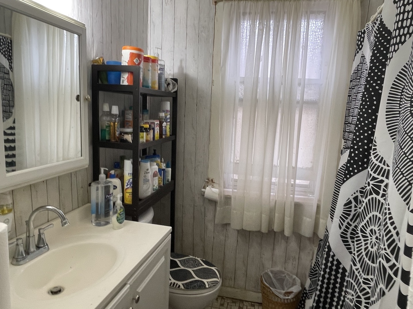 1512 North Linder Avenue Chicago IL 60651