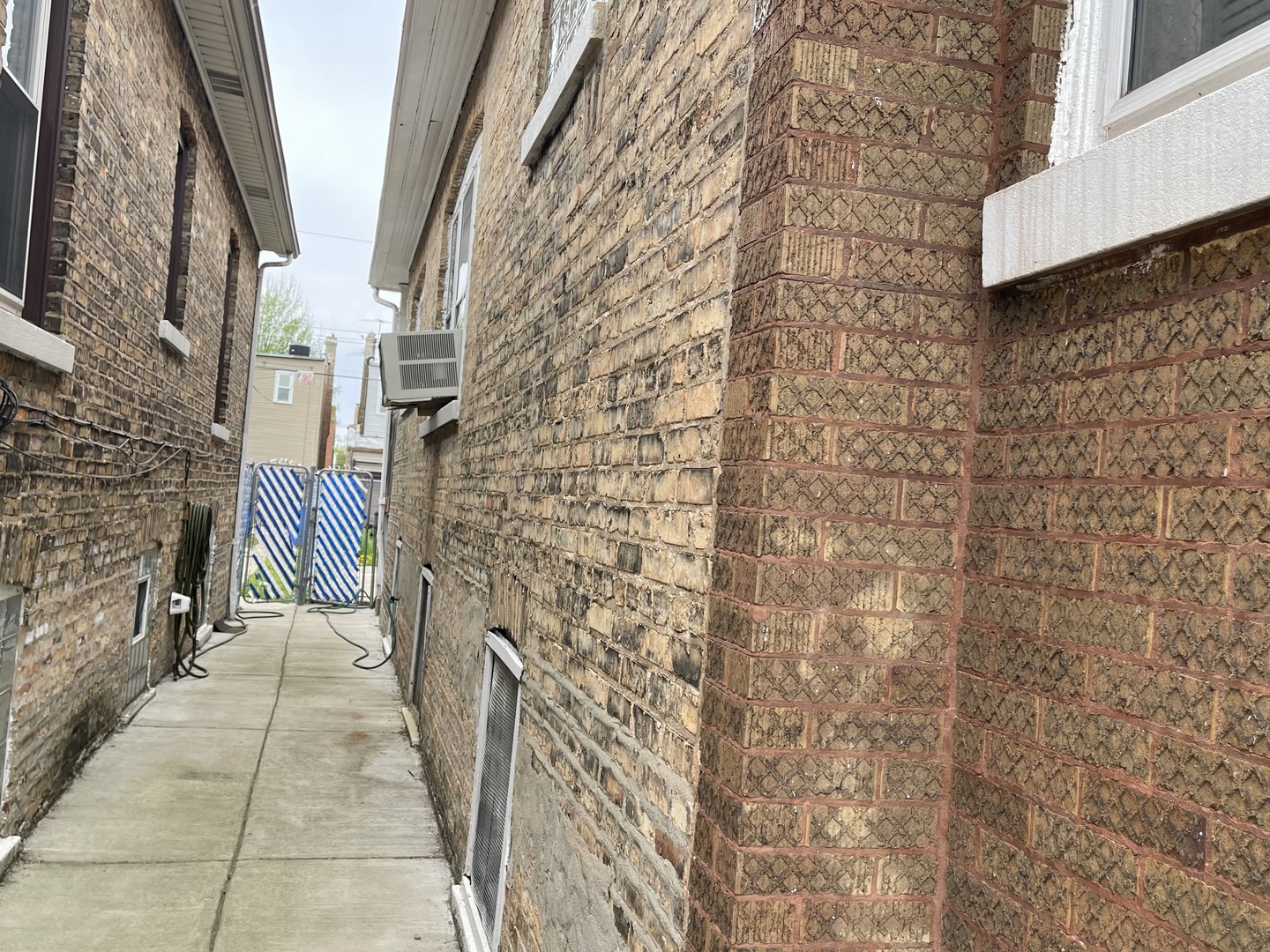 1512 North Linder Avenue Chicago IL 60651