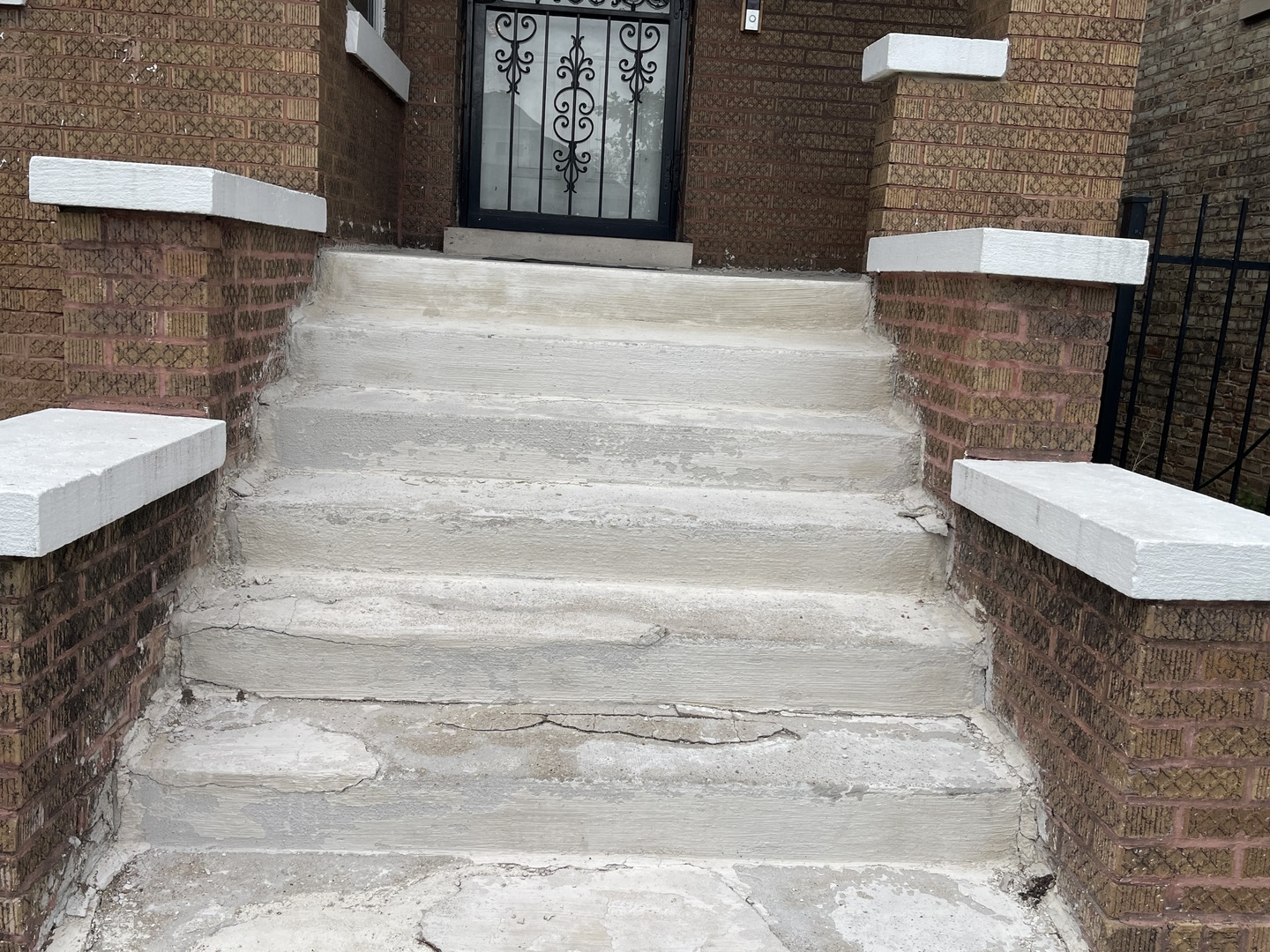 1512 North Linder Avenue Chicago IL 60651