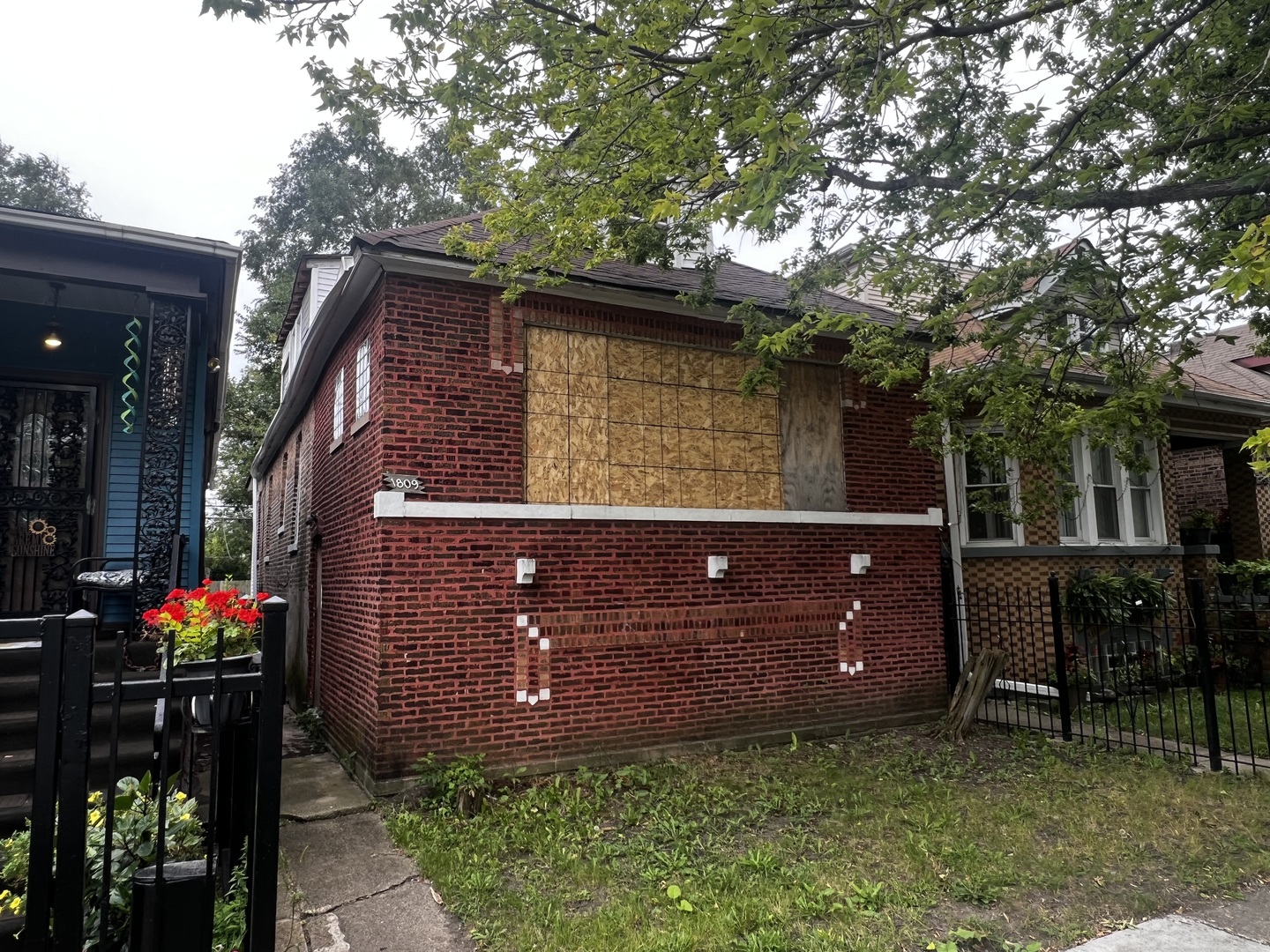 1809 West 71st Street Chicago IL 60636