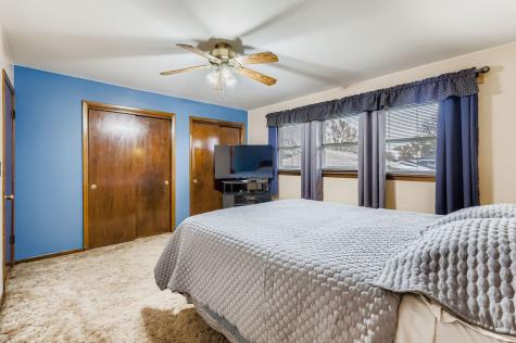 517 East Weathersfield Way Schaumburg IL 60193