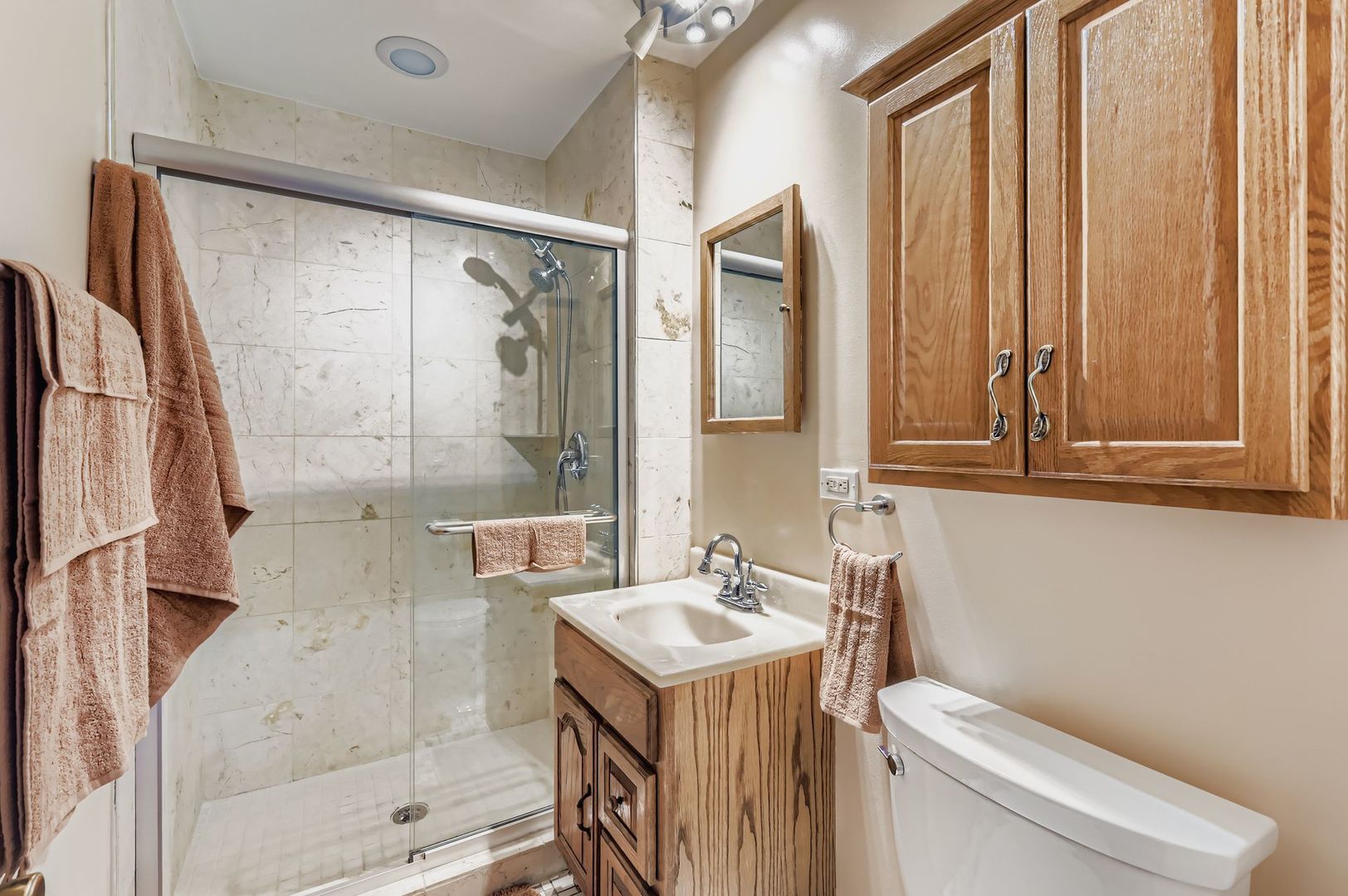 517 East Weathersfield Way Schaumburg IL 60193