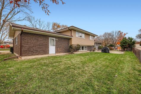 517 East Weathersfield Way Schaumburg IL 60193