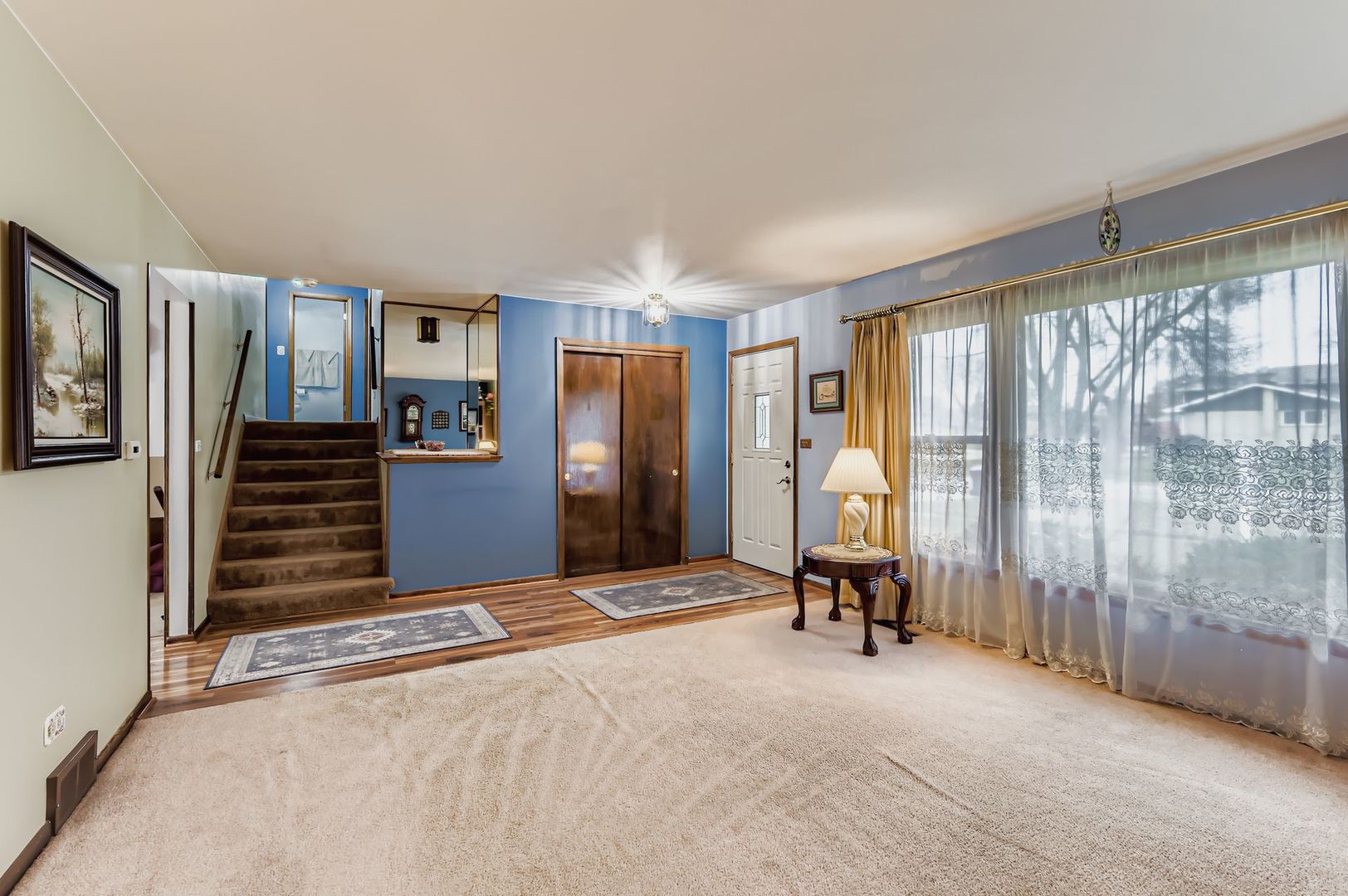 517 East Weathersfield Way Schaumburg IL 60193