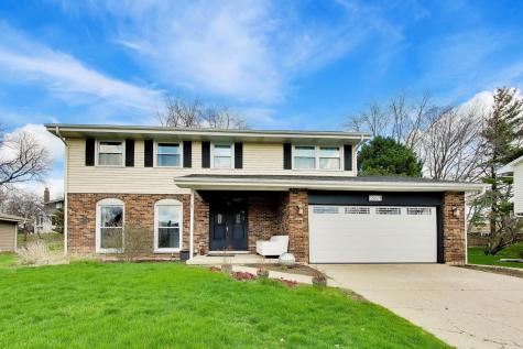 5S671 Buttonwood Court Naperville IL 60540
