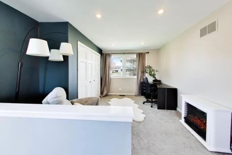 5S671 Buttonwood Court Naperville IL 60540