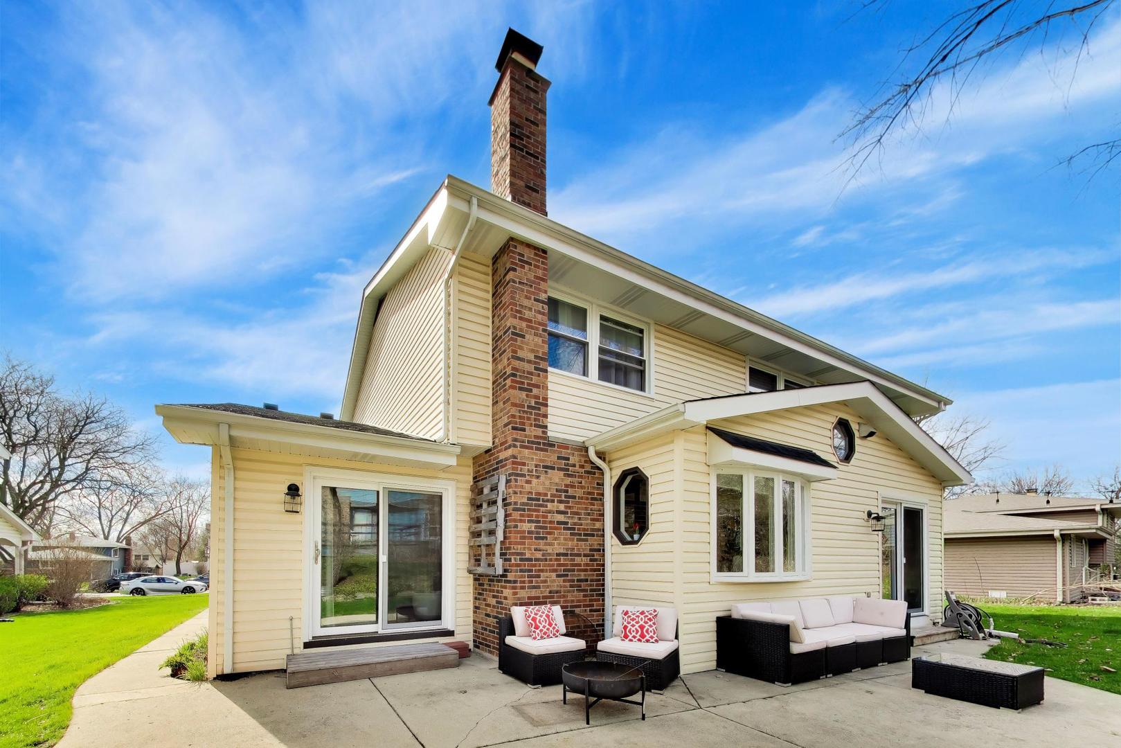 5S671 Buttonwood Court Naperville IL 60540