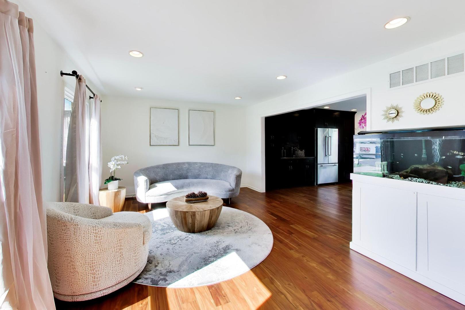 5S671 Buttonwood Court Naperville IL 60540