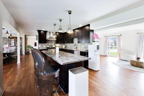 5S671 Buttonwood Court Naperville IL 60540