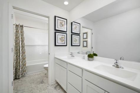 1310 Wake Robin Lane Bartlett IL 60103