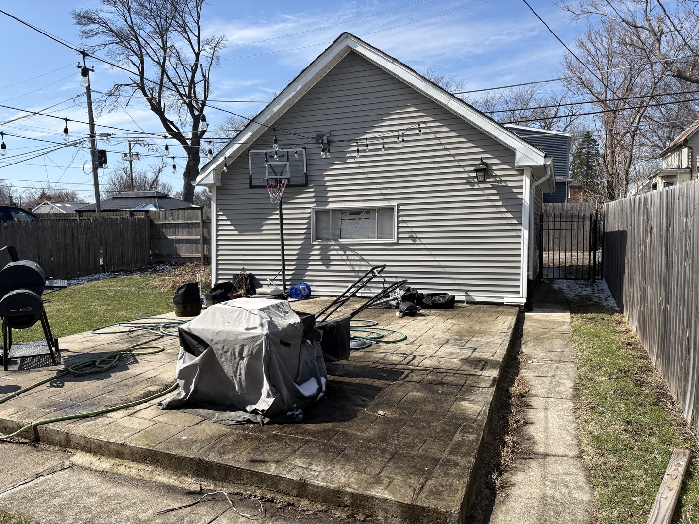 10230 South Parnell Avenue Chicago IL 60628