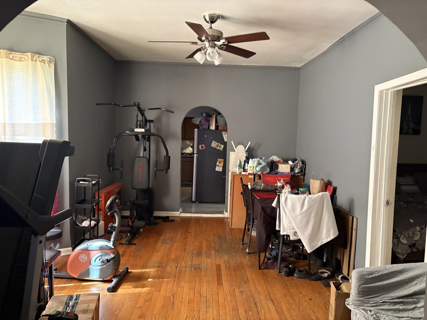 10230 South Parnell Avenue Chicago IL 60628