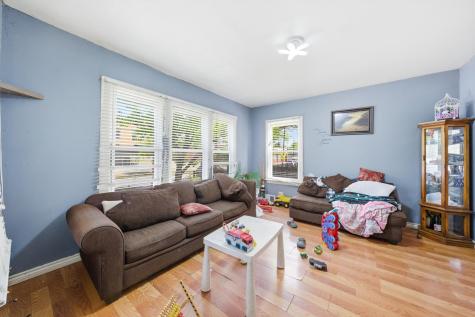 1643 West 59th Street Chicago IL 60636