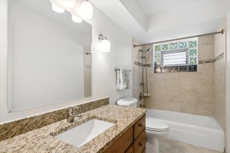 827 North Douglas Avenue Arlington Heights IL 60004