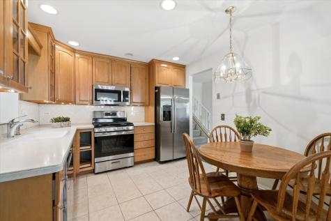 827 North Douglas Avenue Arlington Heights IL 60004