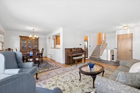 827 North Douglas Avenue Arlington Heights IL 60004