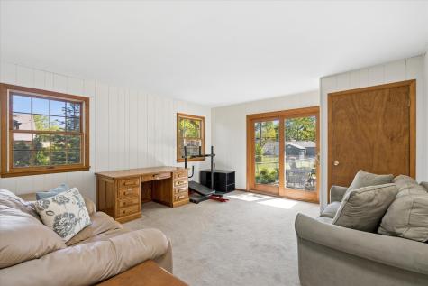 827 North Douglas Avenue Arlington Heights IL 60004