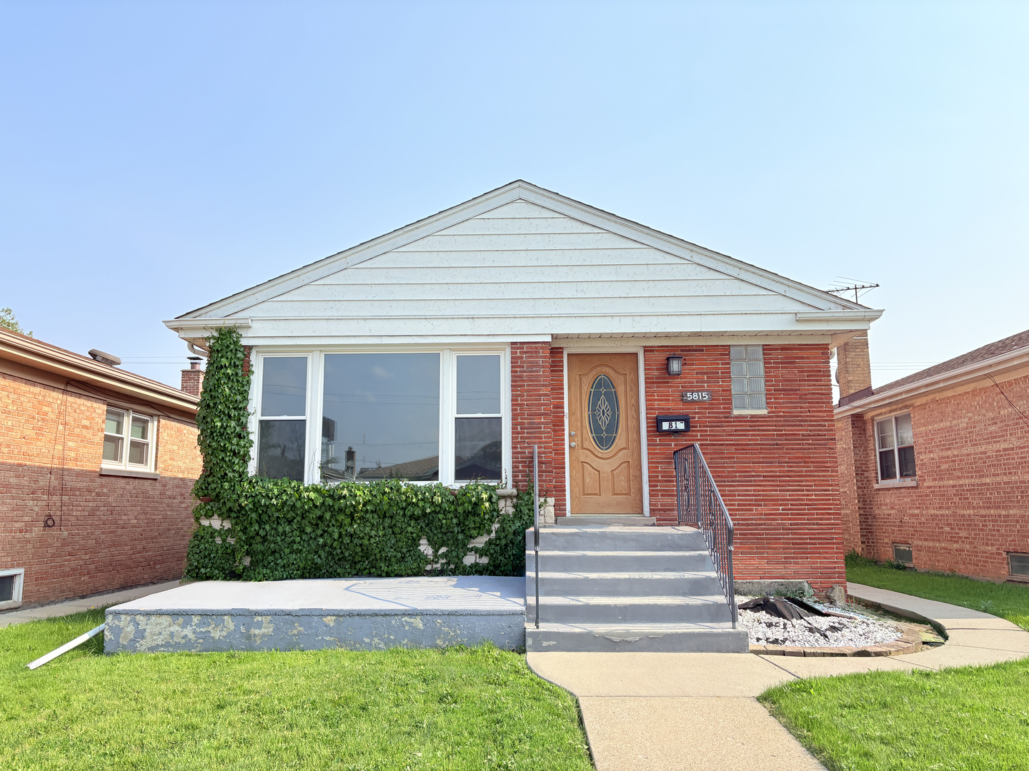 5815 West Foster Avenue Chicago IL 60630