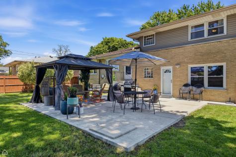 9632 Massasoit Avenue Oak Lawn IL 60453