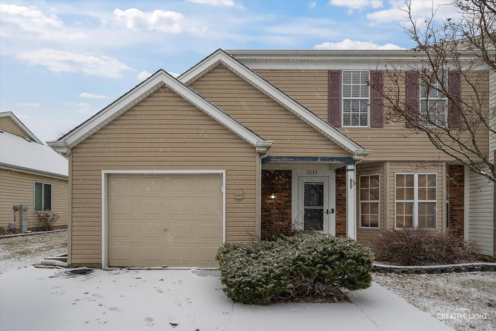 1213 Trinity Drive Carol Stream IL 60188