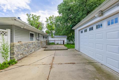 339 Shabbona Drive Park Forest IL 60466