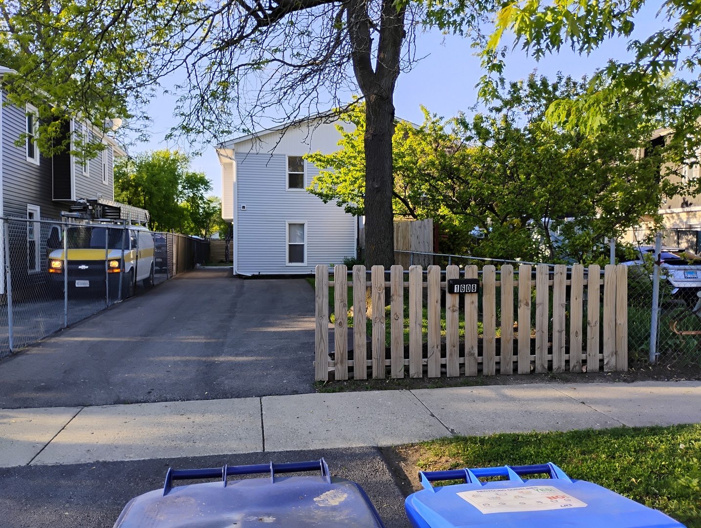 1608 11TH Street Waukegan IL 60085