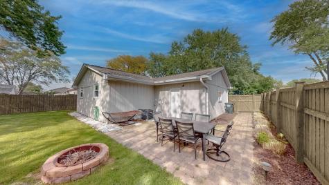 2017 Sanford Avenue New Lenox IL 60451