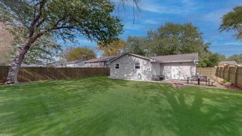 2017 Sanford Avenue New Lenox IL 60451