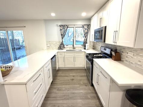 839 Dundee Avenue Barrington IL 60010