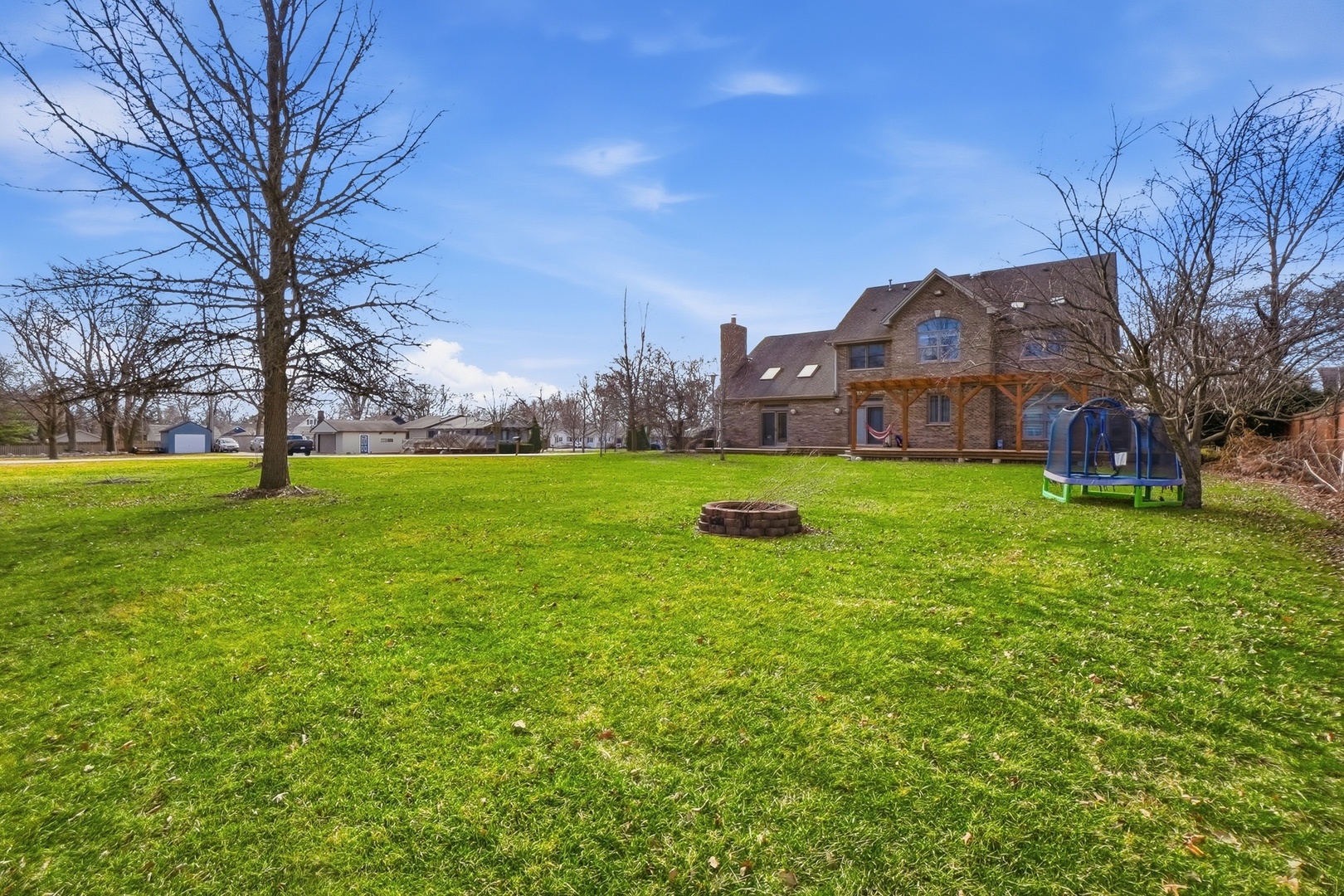 115 East Woodlawn Road New Lenox IL 60451