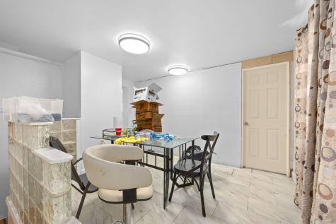 8035 South Kolin Avenue Chicago IL 60652