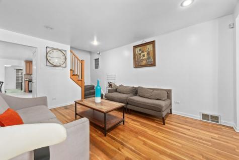 8035 South Kolin Avenue Chicago IL 60652
