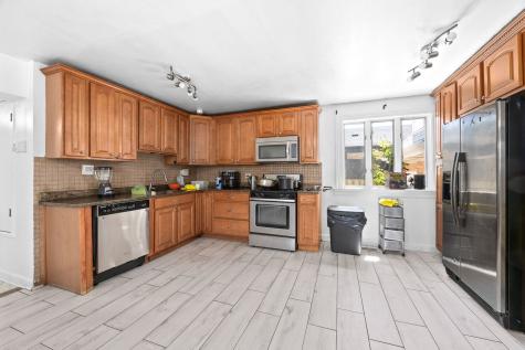 8035 South Kolin Avenue Chicago IL 60652