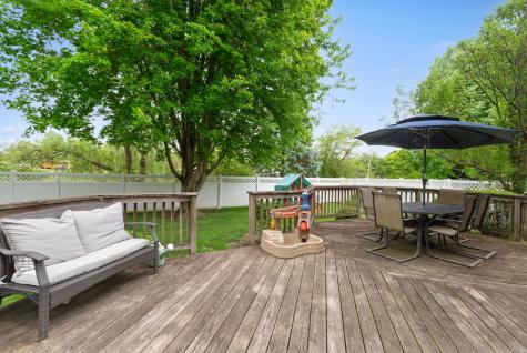 110 Saint Germain Place St. Charles IL 60175