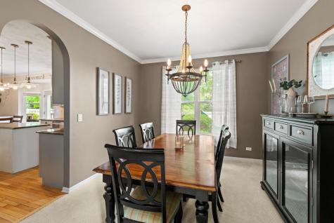 110 Saint Germain Place St. Charles IL 60175
