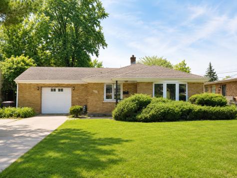 250 West 10th Street Chicago Heights IL 60411