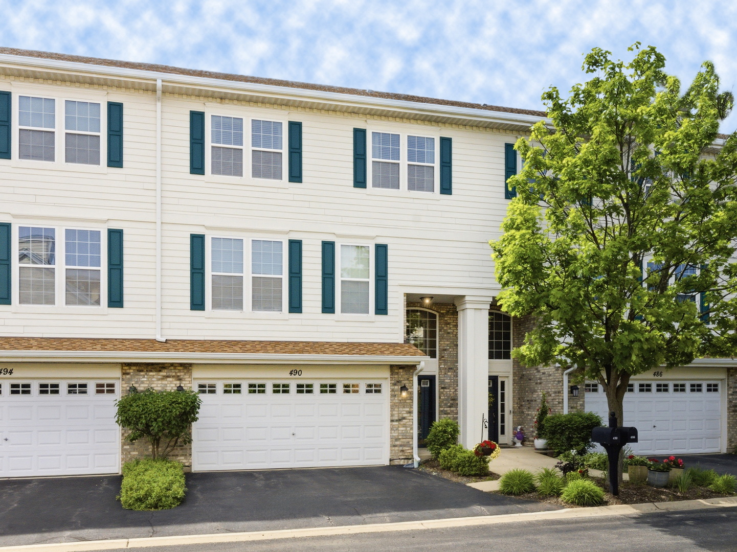 490 Dolton Lane Carol Stream IL 60188