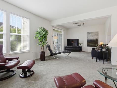 490 Dolton Lane Carol Stream IL 60188
