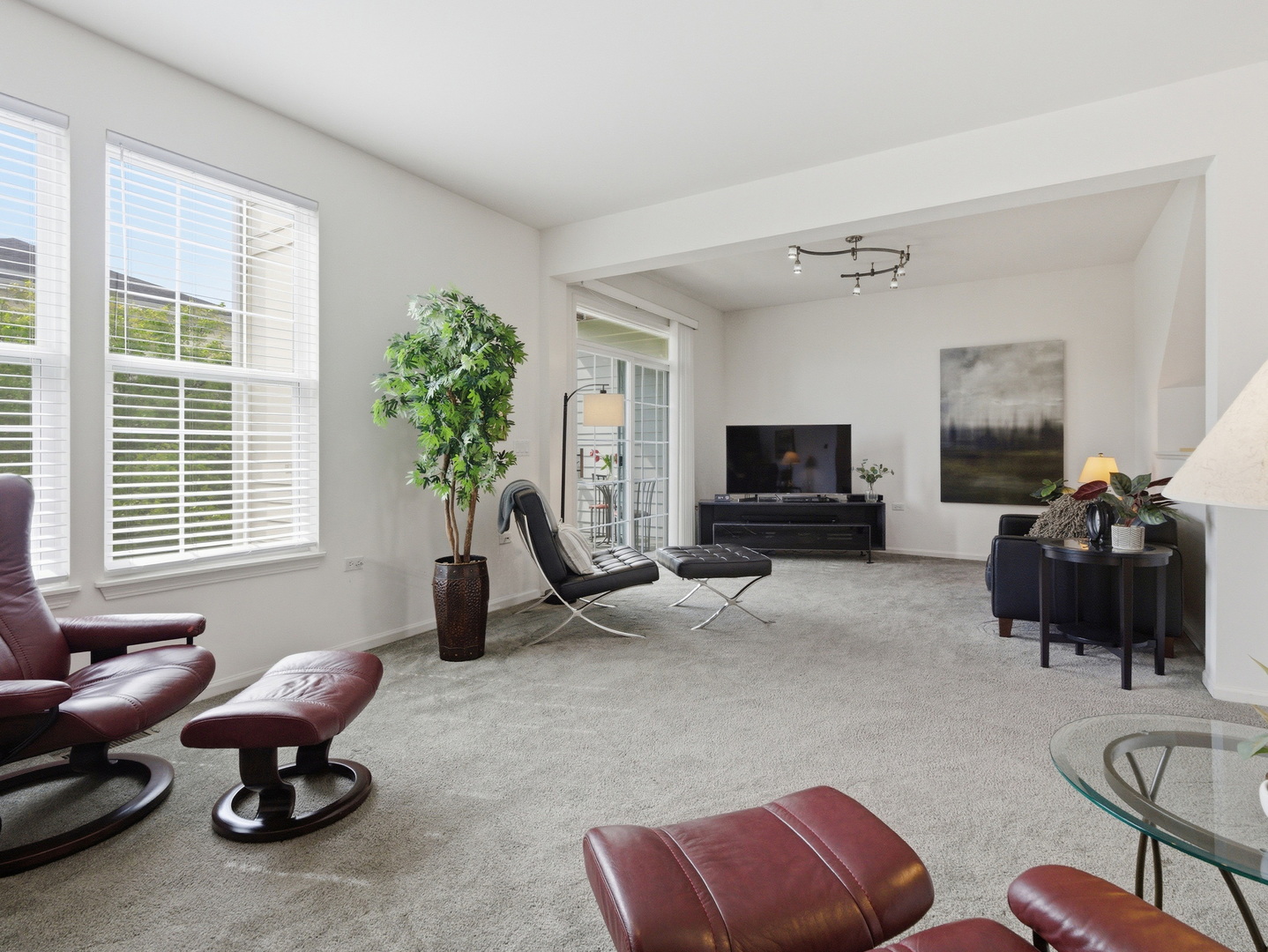 490 Dolton Lane Carol Stream IL 60188