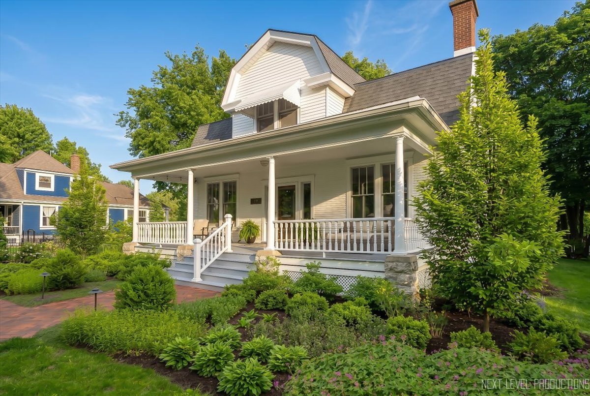 132 South Wright Street Naperville IL 60540