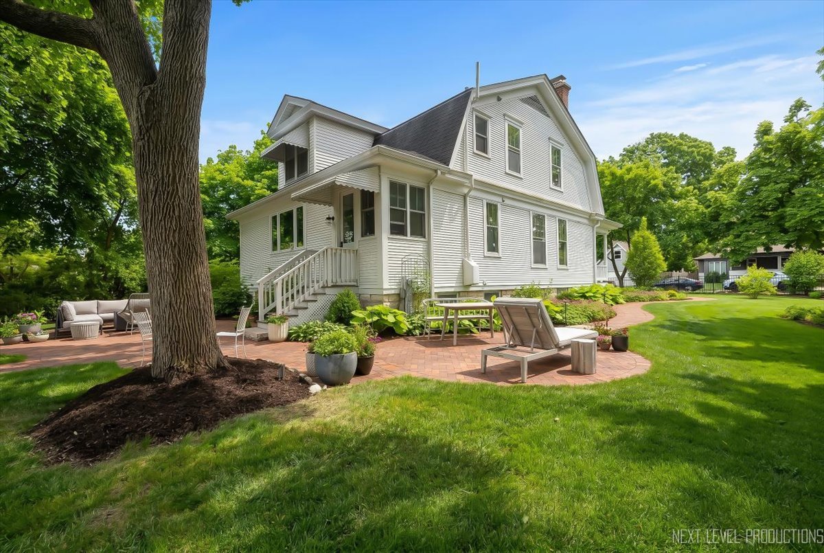 132 South Wright Street Naperville IL 60540
